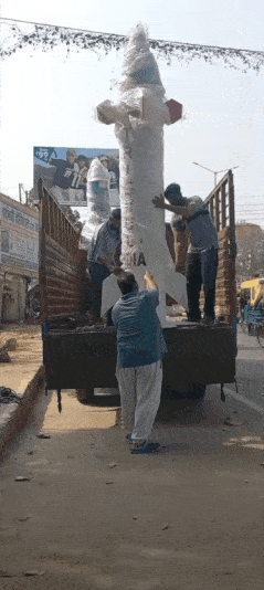 मुरादाबाद से गोरखपुर पहुंची आकाश, ब्रह्मोस व त्रिशूल मिसाइल, स्टूडेंट्स शिलालेख का अध्ययन कर लेंगे प्रेरणा