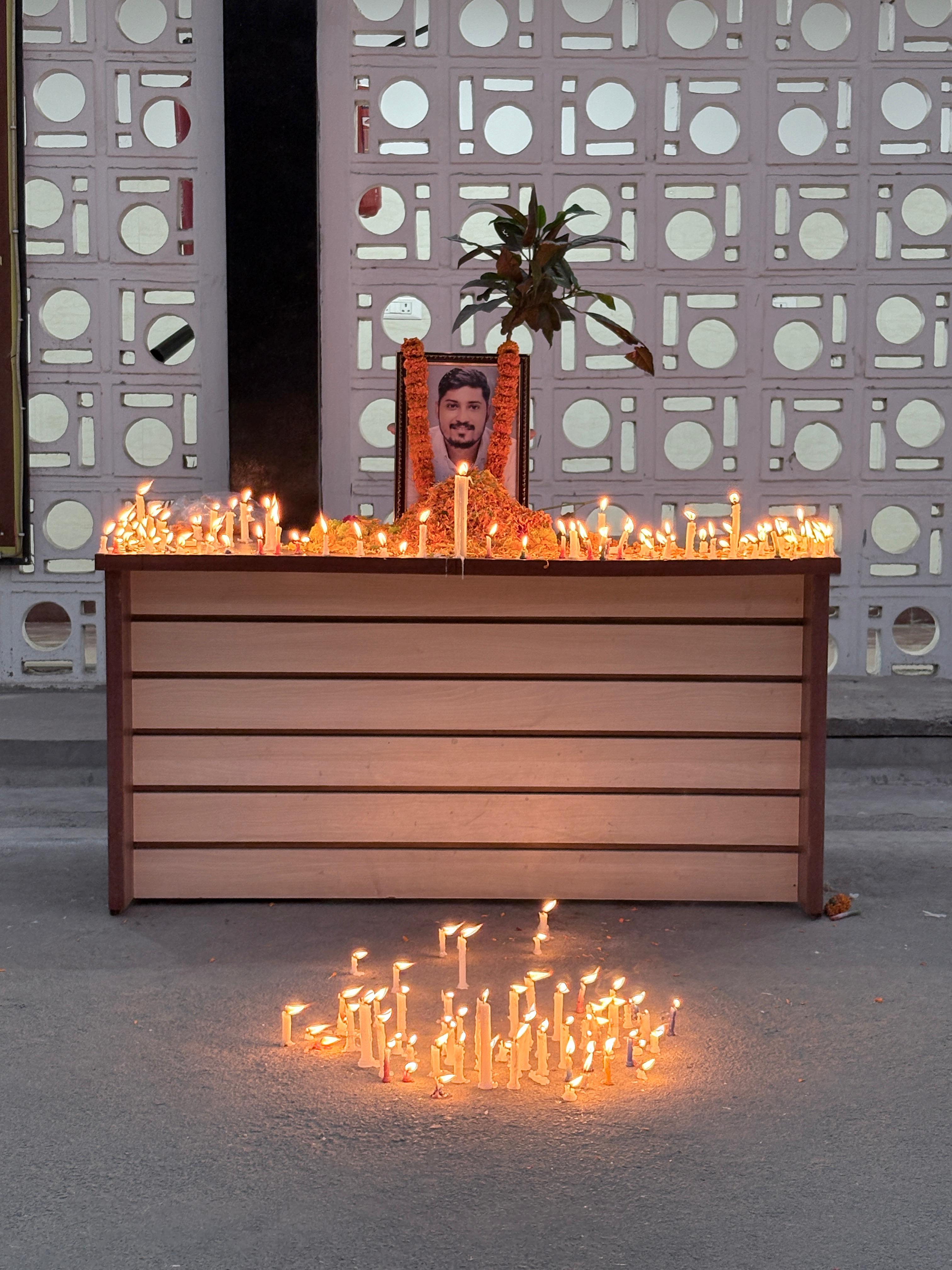 दो लोगों को मौत के घाट उतारने के बाद भी अकड़ता रहा मनबढ़ गोल्डेन साहनी, खुद को बताता है मंत्री संजय निषाद का भतीजा