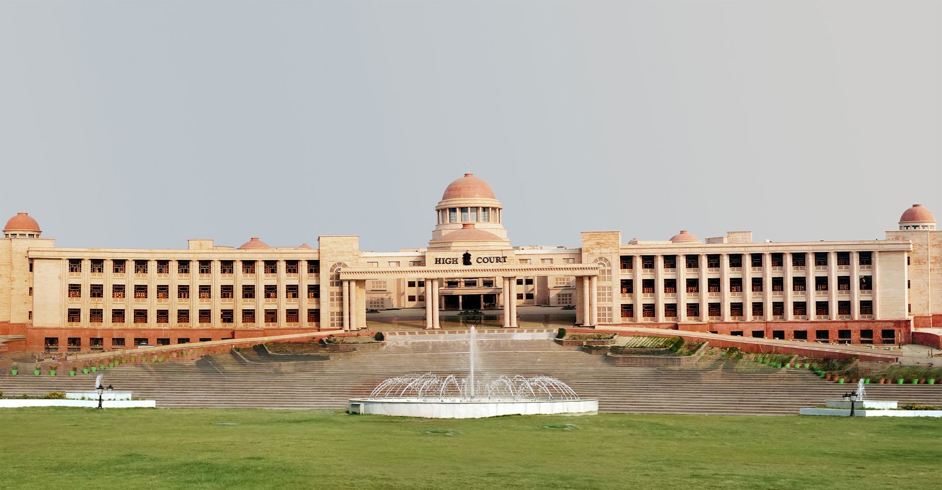हाईकोर्ट की लखनऊ खंडपीठ ने अभ्यर्थी के पक्ष में दिया महत्वपूर्ण फैसला, सिपाही के पद पर नियुक्ति का दिया आदेश