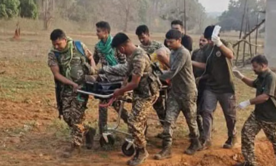 IED ब्लास्ट में इंस्पेक्टर समेत 5 जवान घायल, इलाके में हाई अलर्ट