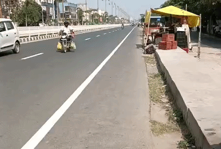 दिन में लू से बेहाल लोग; अगले तीन दिन और चढ़ेगा पारा