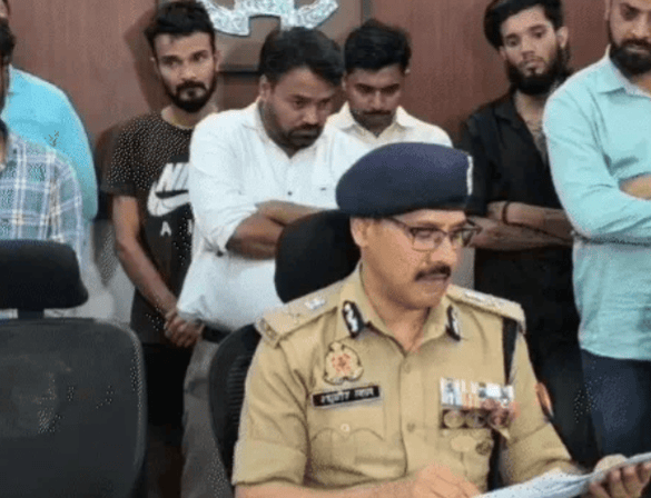 बैंक मैनेजर समेत आठ आरोपी अरेस्ट; 125 करोड़ का खेल, डिलीवरी बॉय के खाते में 67 करोड़ का ट्रांजेक्शन