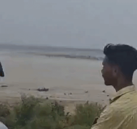 कड़ी मशक्कत के बा द गोताखोरों ने नदी से निकाली बॉडी, गांव में पसरा मातम