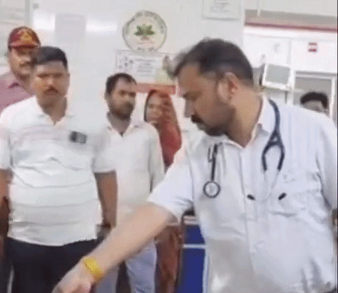 तीन लोगों की मौत; कई घायल, किसी ने नहीं पहना था हेलमेट