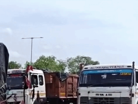 ओवरलोडिंग के नाम पर कट रहा 10 हजार नेपाली रुपए का चालान, नए नियमों से बढ़ी परेशानी