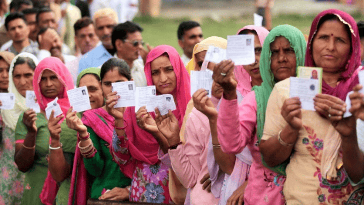 37 करोड़ वोटर्स का होगा वेरिफिकेशन, लाखों कर्मचारी संभालेंगे जिम्मेदारी