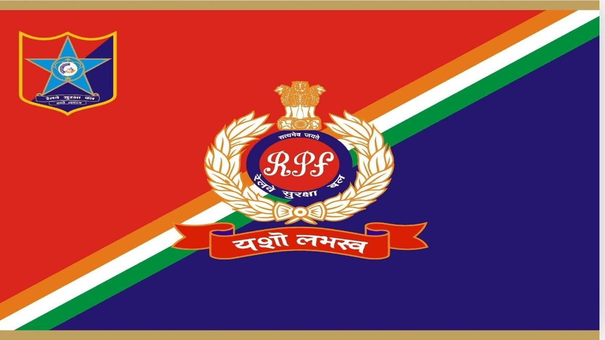छुट्टी लेकर घर लौट रहे थे जवान, गोरखपुर स्टेशन पहुंचने पर हुई जानकारी