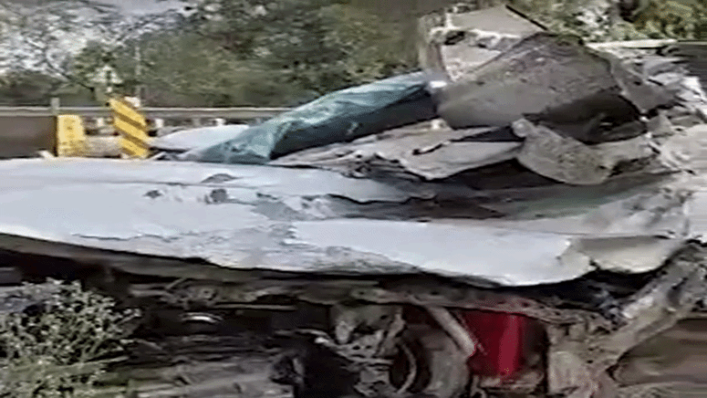 हादसे में चार की मौत; तीन युवक गंभीर हालत में लखनऊ रेफर