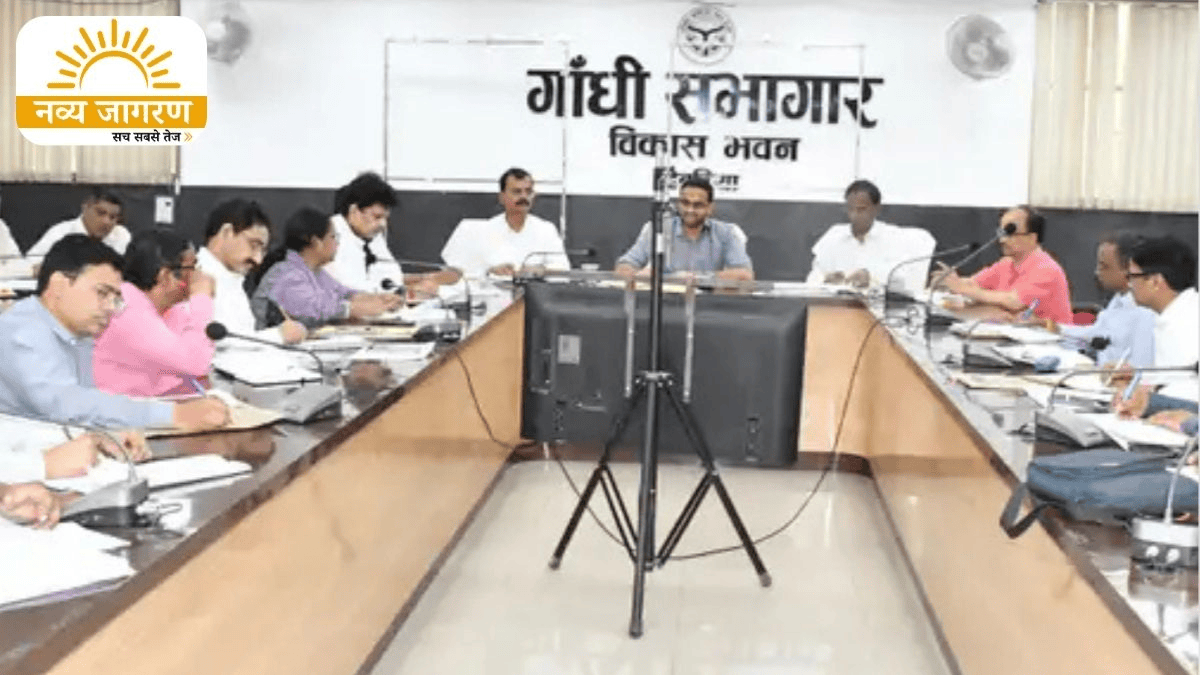 30 सीएचओ का वेतन रोका, स्वास्थ्य सेवाओं में लापरवाही पर कार्रवाई