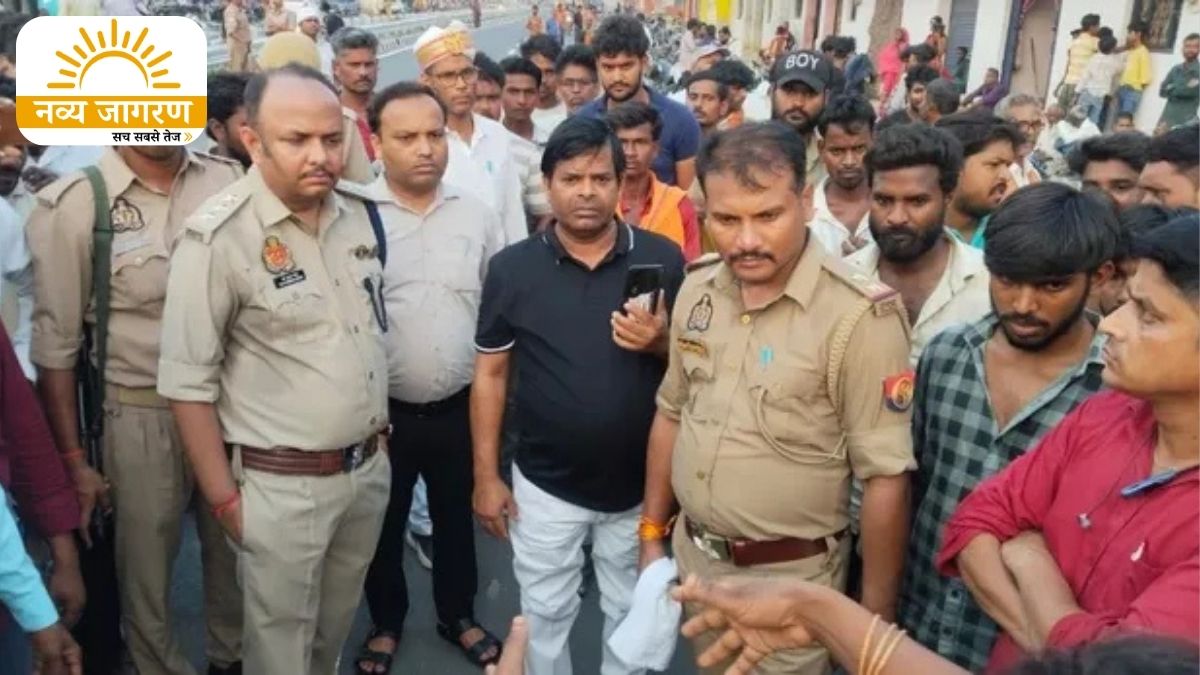 बॉडी रखकर फोरलेन किया जाम, आरोपियों की गिरफ्तारी की मांग पर अड़े रहे परिजन