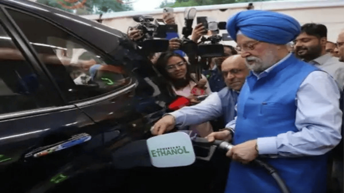 पेट्रोल से 20 रुपये सस्ता मिलेगा ईंधन, 2027 तक 5000 आउटलेट शुरू करने की तैयारी