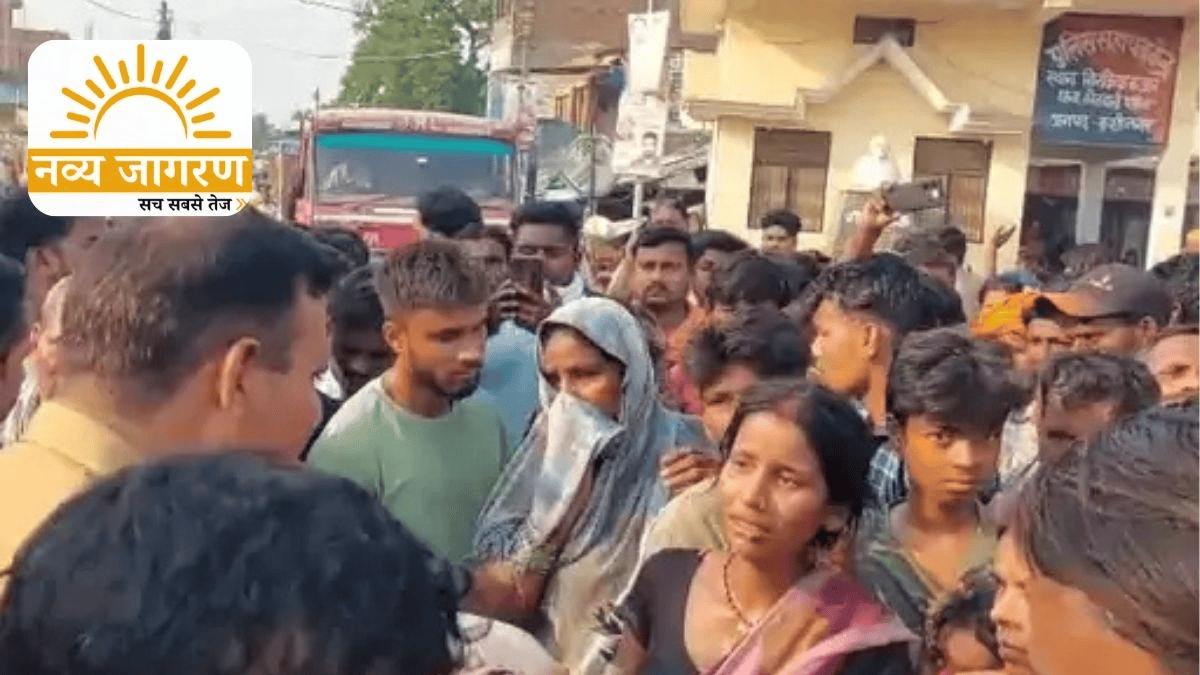 सड़क जाम कर किया प्रदर्शन, हत्या का लगाया आरोप