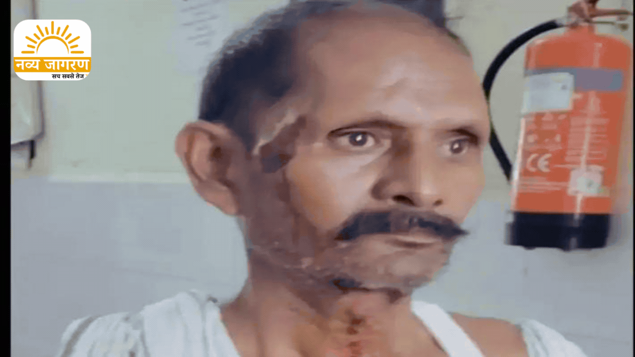 25 लोगों ने घर पर बोला धावा; लाठी-डंडों से किया हमला