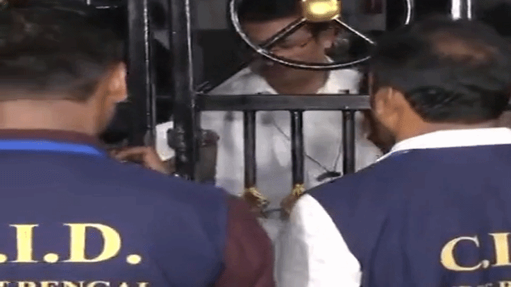 चार घंटे चली तलाशी, पीए की तलाश में पहुंची थी पुलिस