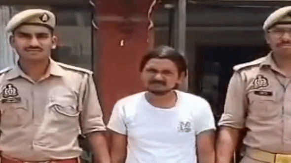 मुजफ्फरपुर से शातिर गैंगस्टर अरेस्ट, व्यापारियों को झांसे में लेकर की थी जालसाजी