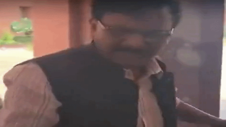 संसदीय दल की बैठक में पहुंचे केवल तीन सांसद, शिवसेना (यूबीटी) में गहराया राजनीतिक संकट