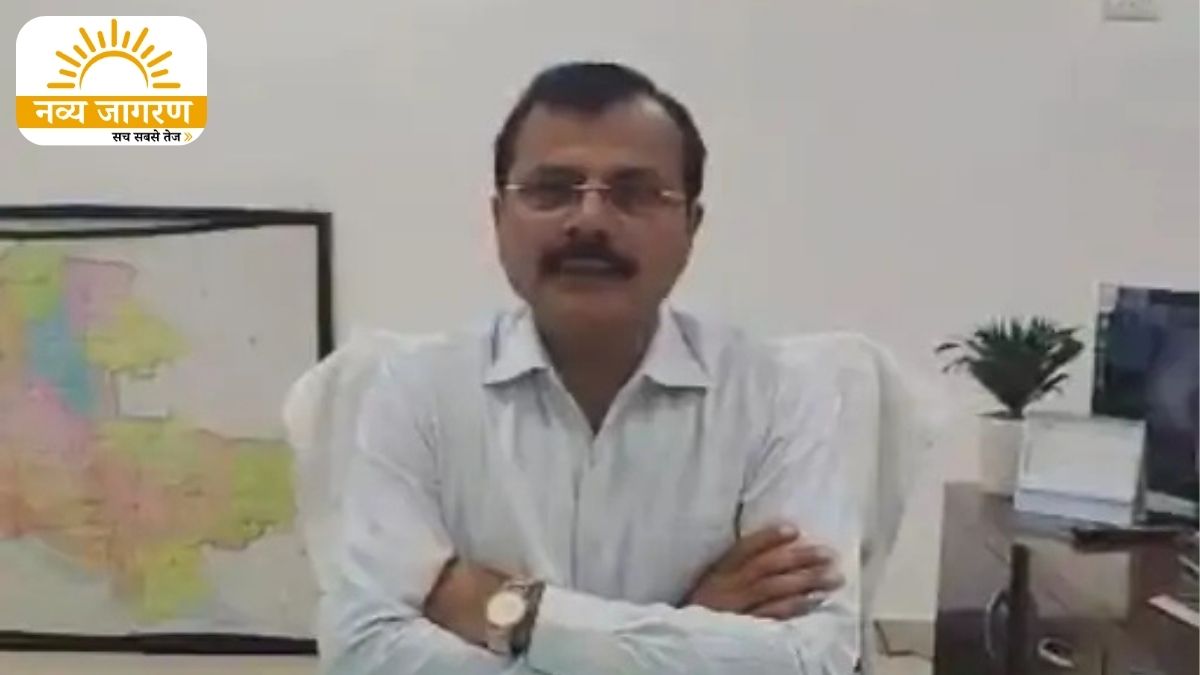 लोकेशन जांचने को मोबाइल पर किया संपर्क, एक दिन का वेतन रोकने के दिए निर्देश