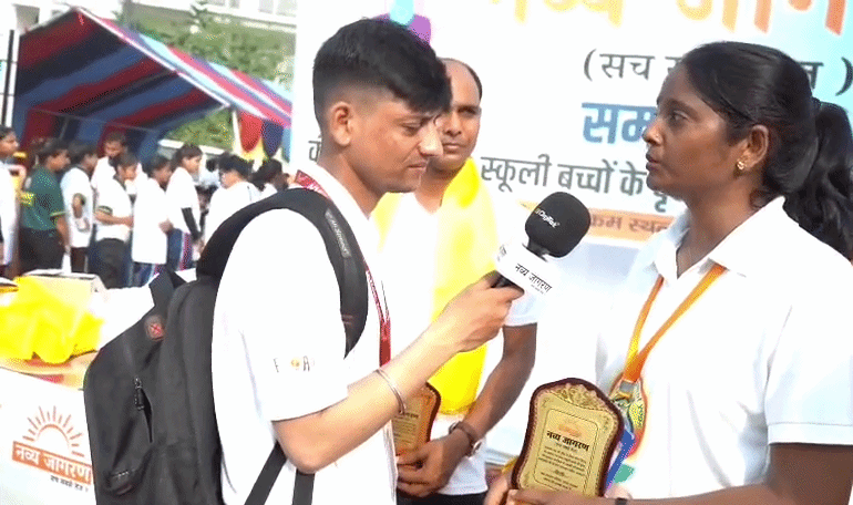 1000 से अधिक स्कूली बच्चों ने किया योगाभ्यास, AIIMS डायरेक्टर बोलीं- नियमित योग से बनेगा स्वस्थ और सशक्त भारत