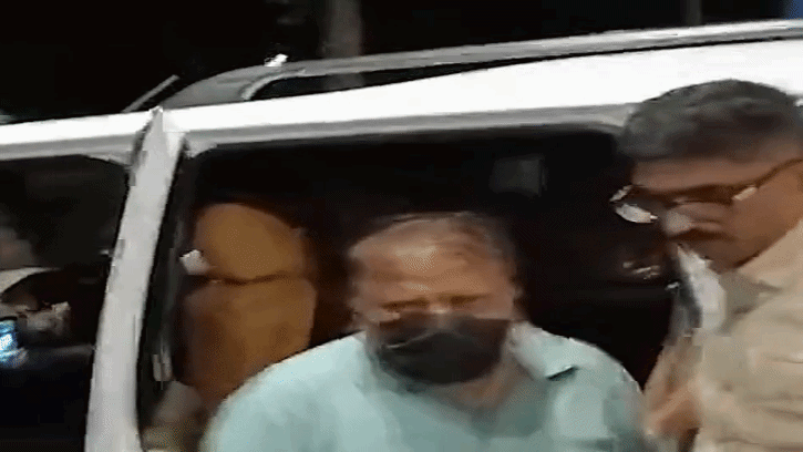 सरकारी सामान चोरी के आरोप में हुए अरेस्ट, कर्नाटक से ट्रांजिट रिमांड पर लाई पुलिस