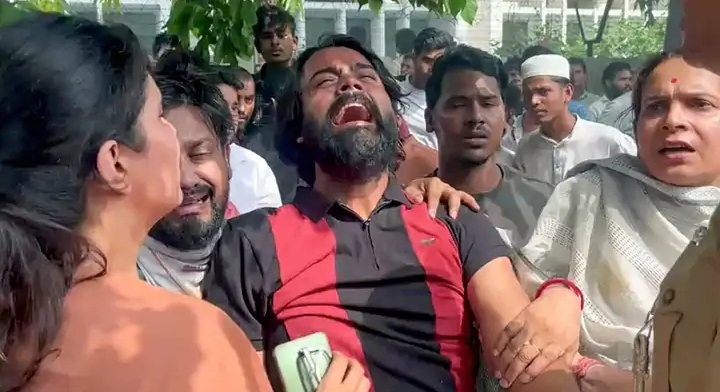 फोटो में देखिए घटनास्थल का मंजर