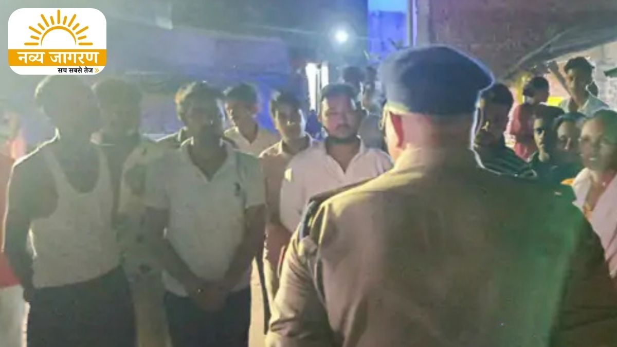 धारदार हथियार से किया हमला, खाली मैदान में मिली लहूलुहान बॉडी