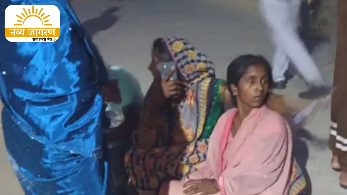 टेंपो की चपेट में आने से हुआ हादसा, घर के बाहर खेल रही थी बच्ची