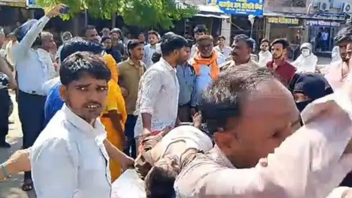 बॉडी रखकर किया था सड़क जाम, 40-50 अज्ञात पर केस दर्ज