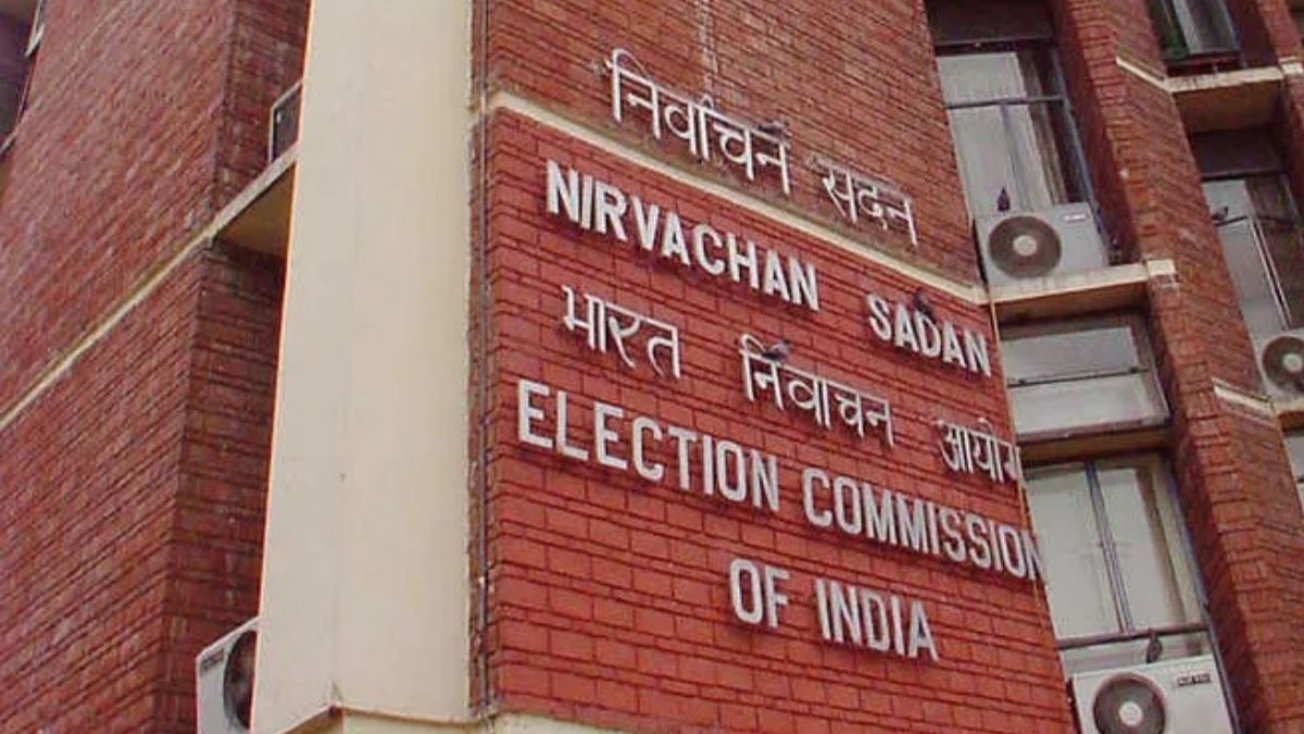 अब माता-पिता का विवरण जरूरी, EC ने घोषणा-पत्र किया अनिवार्य