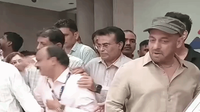 सेहत की चर्चाओं के बीच फैंस से पूछा हाल, इवेंट के बाद शुरू हुई थी अफवाह