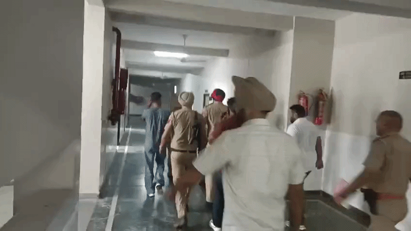 गोरखपुर के फर्जी पते पर बना था पासपोर्ट, 25 से अधिक केस हैं दर्ज