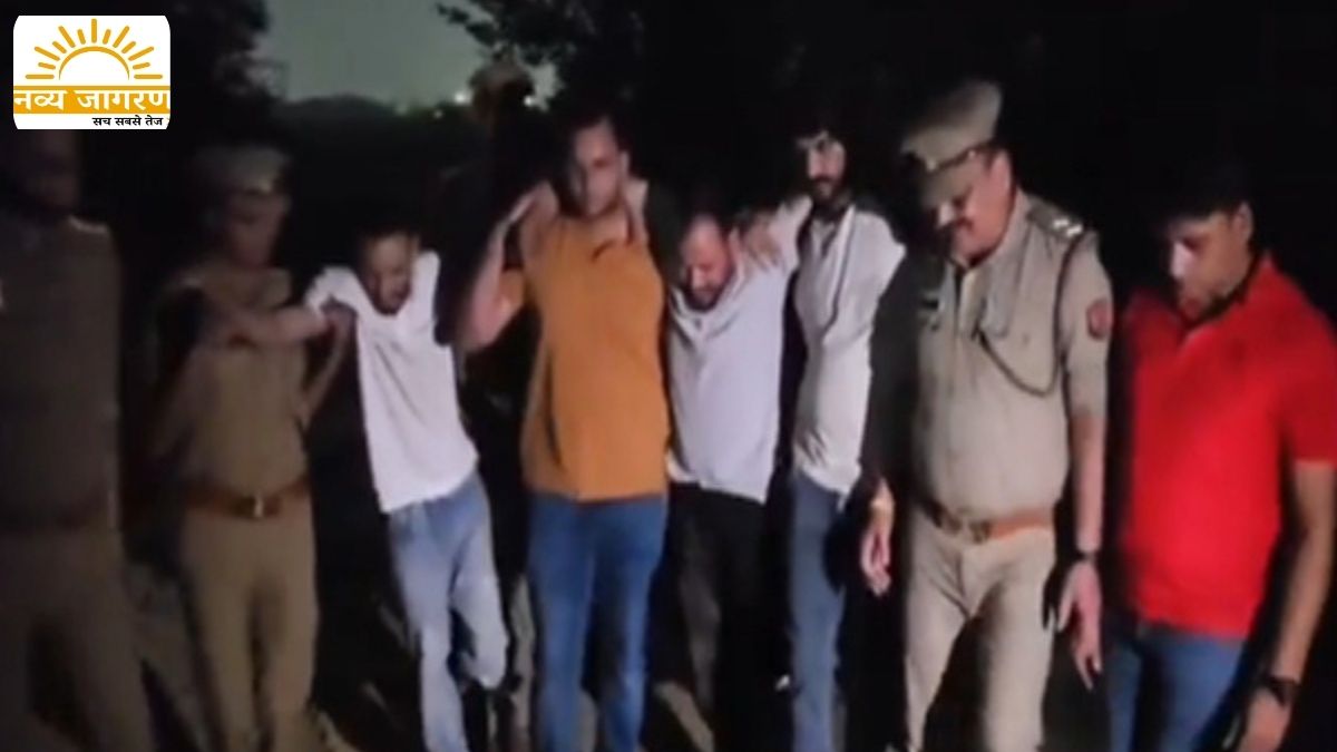 पुलिस पर फायरिंग कर भागने लगे बदमाश, दौड़ाकर पैर में मारी गोली