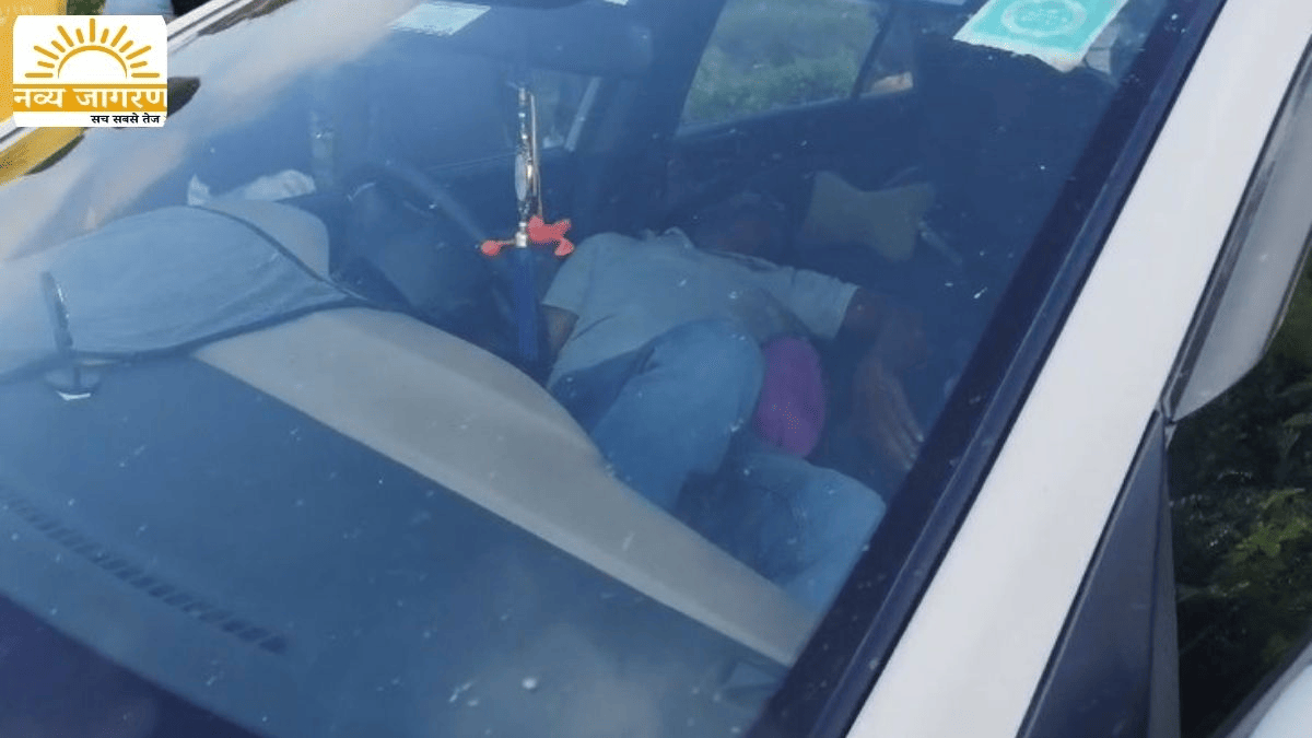 पुलिस ने शव को बाहर निकाला, सीसीटीवी फुटेज से होगी जांच
