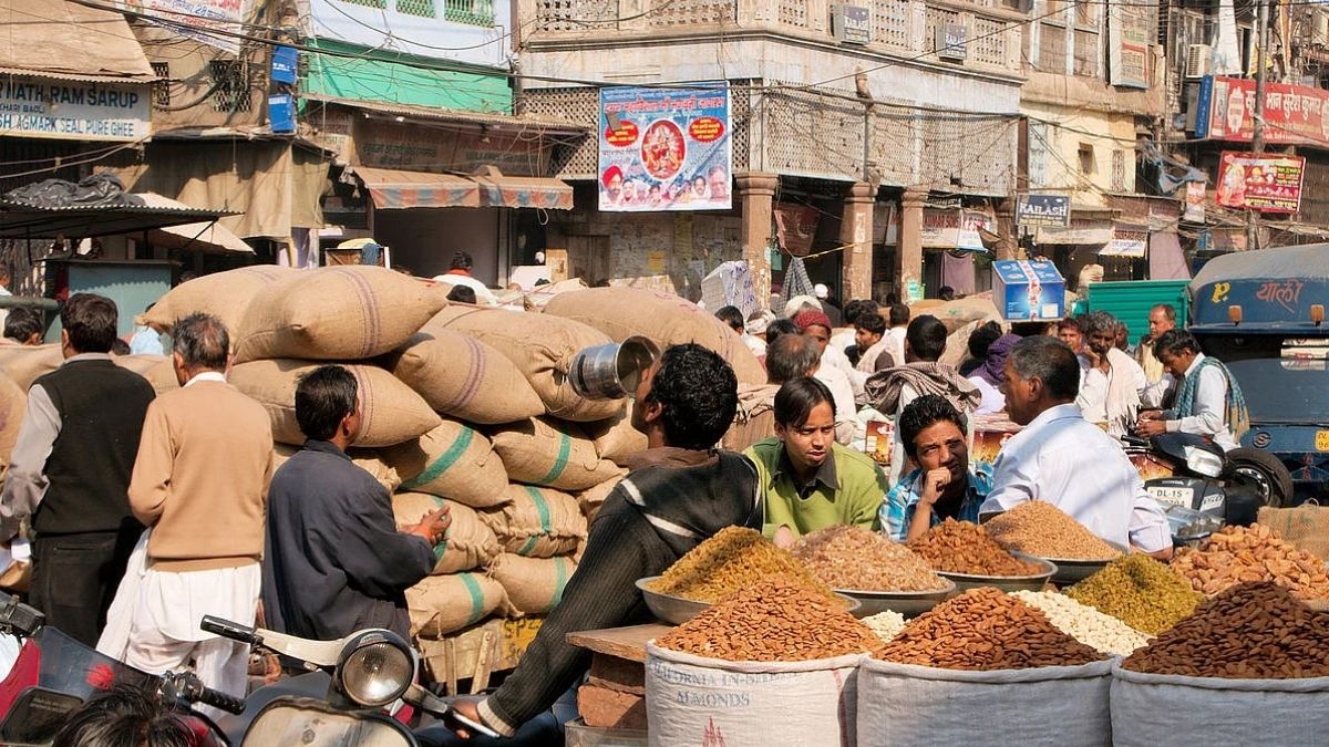 अगस्त में 9.92% पर पहुंचा आंकड़ा, ईंधन और फैक्ट्री उत्पादों ने बिगाड़ा बजट