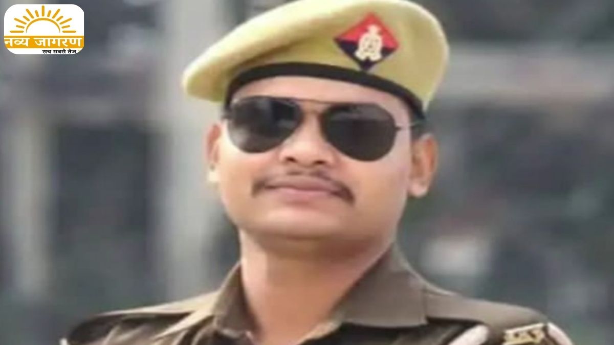 गोरखपुर पहुंचा पा​र्थिव शरीर, पिता ने दी अंतिम विदाई