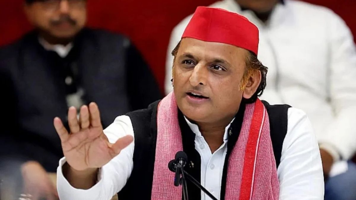 चुनाव आयोग में 14 बार गड़बड़ी का दावा, मतदाता सूची से जुड़े फैसलों पर आपत्ति