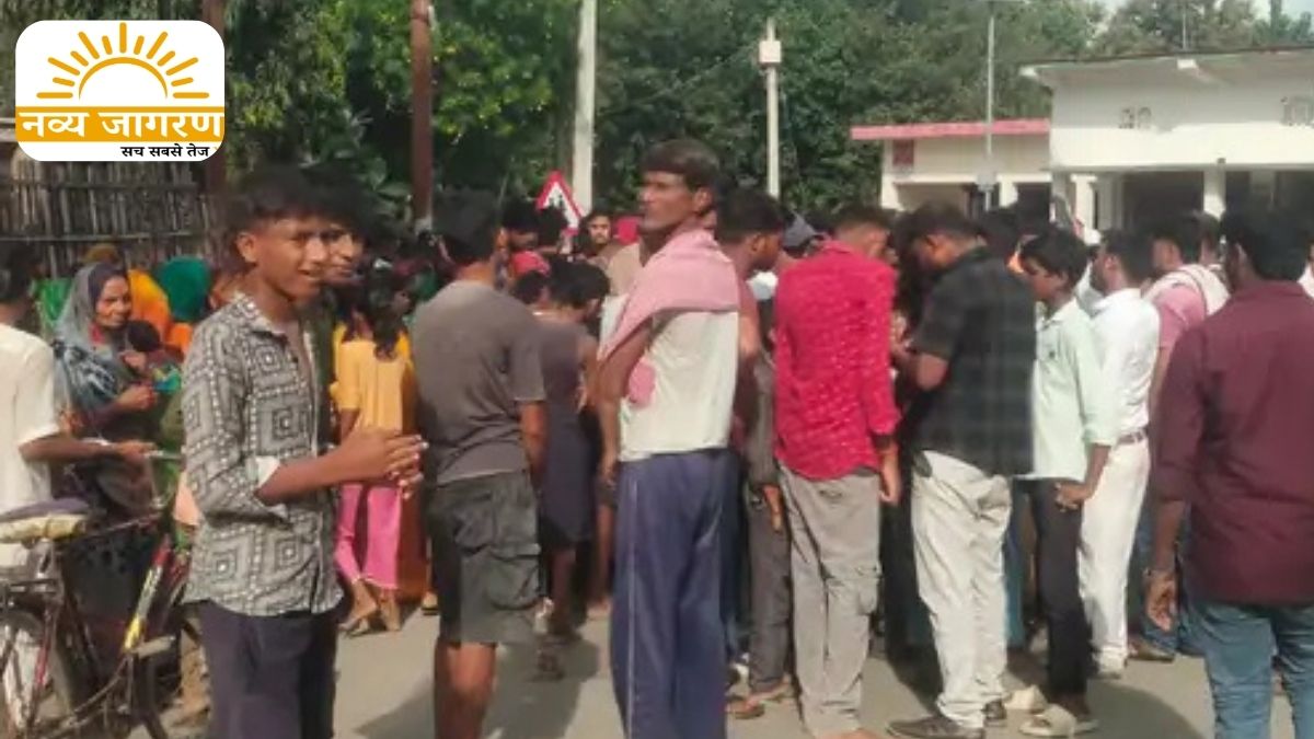 परिजनों ने शव रखकर किया सड़क जाम, प्रभारी प्रधानाध्यापक सस्पेंड