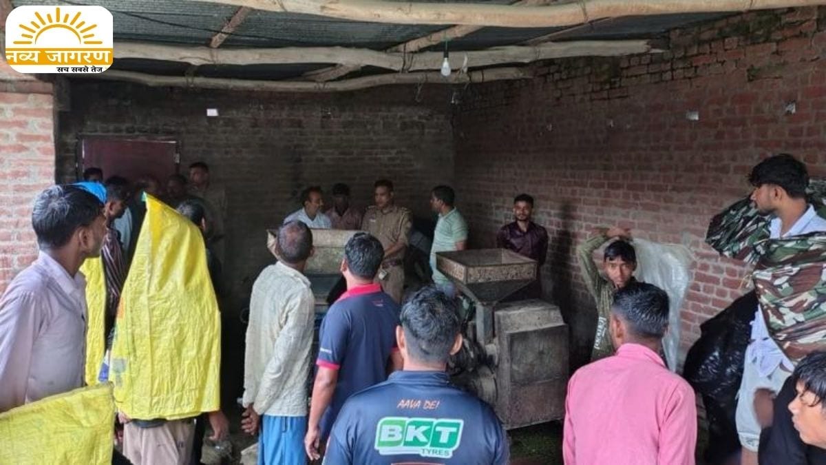 दिवार के नीचे दबने से पति-पत्नी और बेटे की मौत, मूसलाधार बारिश बनी हादसे की वजह