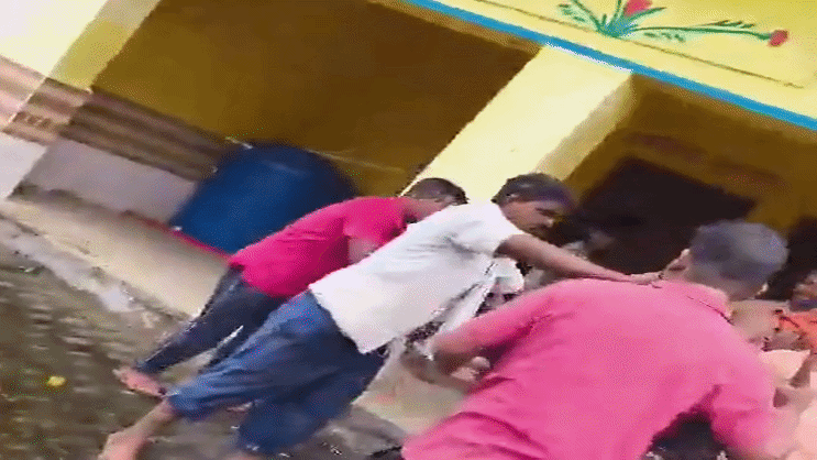 घायलों का चल रहा इलाज, पुलिस ने दर्ज किया केस