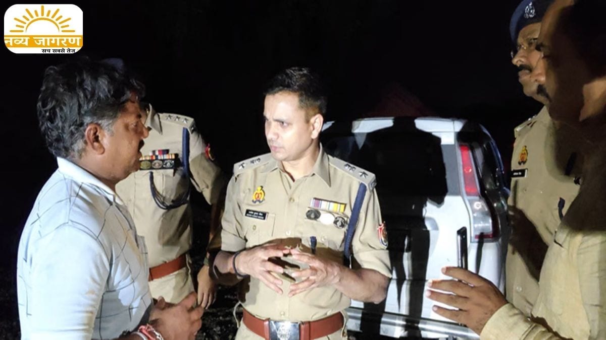पांच किलो चांदी से भरा बैग लेकर हुए फरार, आखं में ​मिर्च डालकर घटना को दिया अंजाम