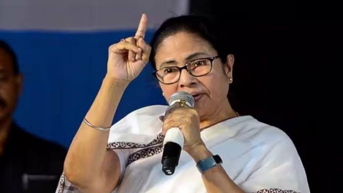 चार हफ्ते में दोनों गुट रखेंगे दलील, EC को तीन महीने में करना होगा फैसला