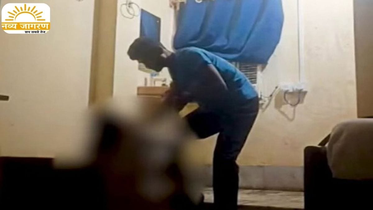 ह​थियार दिखाकर आरोपी ने किया दुष्कर्म, घटना का वी​​डियो बनाकर सोशल मीडिया पर ​किया वायरल