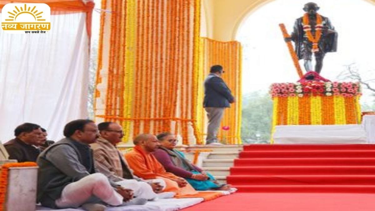 बापू की प्रतिमा पर अर्पित की श्रद्धांजलि ,कहा- बापू का आदर्श आज भी पूरे समाज के लिए प्रासंगिक है