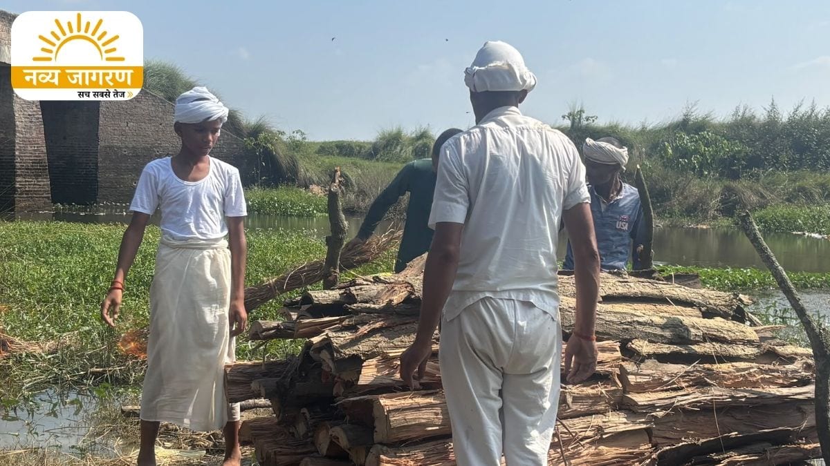 आकाशीय बिजली गिरने से शिक्षामित्र की हो गई थी मौत, तीन बच्चे हुए अनाथ