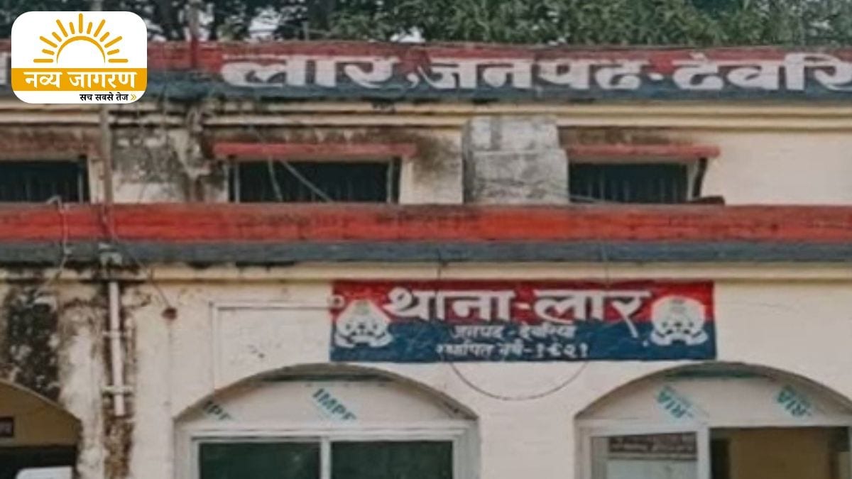 गुस्से में युवक ने अपने पेट में घोंपा चाकू, गंभीर हालत में गोरखपुर किया रेफर