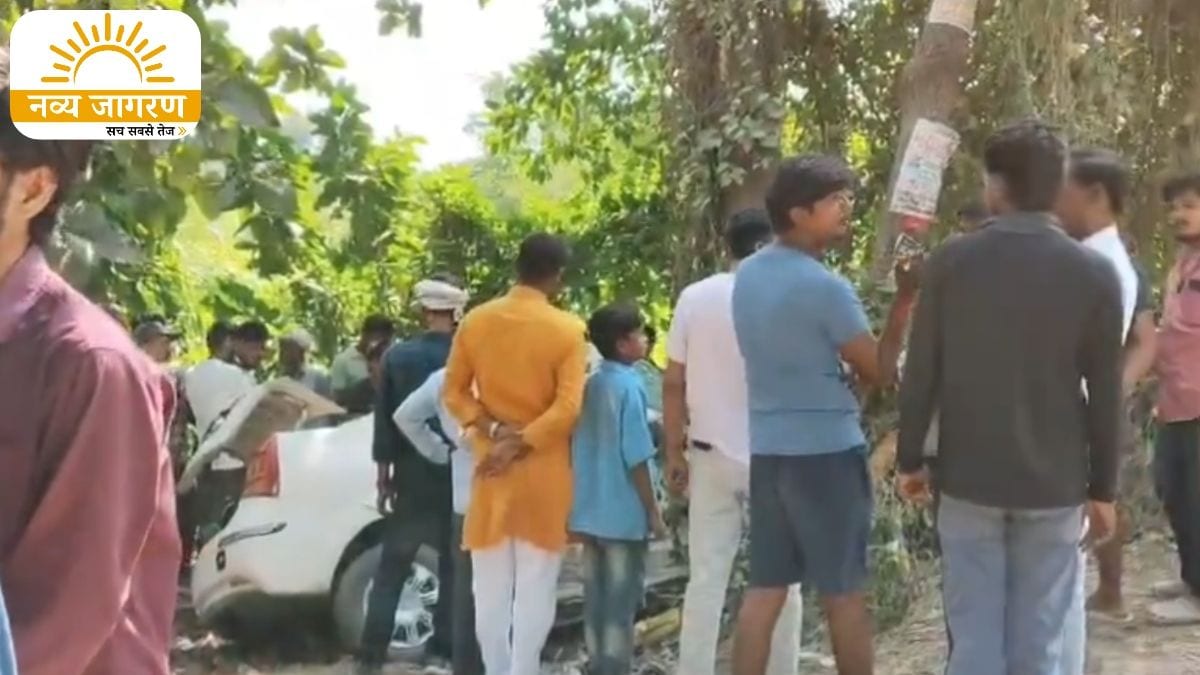 मेला घूमकर लौट रहे चार दोस्तों की मौत, 100 की रफ्तार में पेड़ से टकराई कार