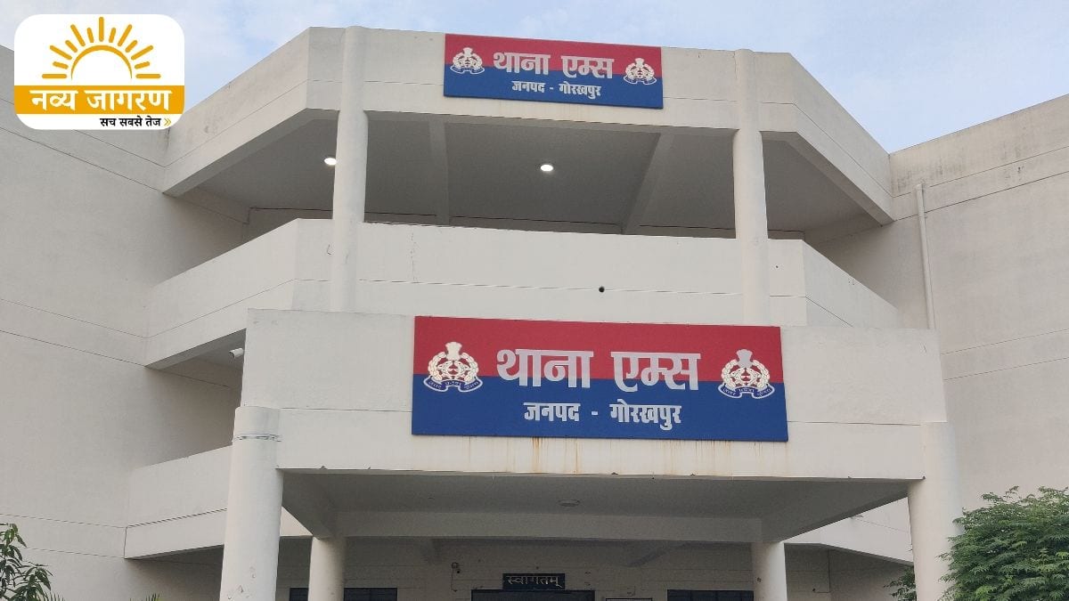 बंद रेलवे फाटक पार करते समय हुआ हादसा, साइकिल से जा रहे थे बहरामपुर