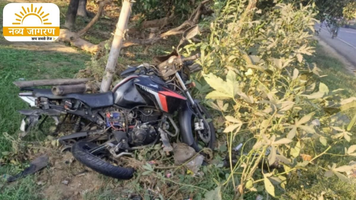 मकान की दीवार तोड़ते हुए पलटी, हादसे में चार लोग घायल